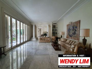 DIJUAL RUMAH di Jl KEMANG DALAM, JAKSEL (BIG and SPACIOUS)