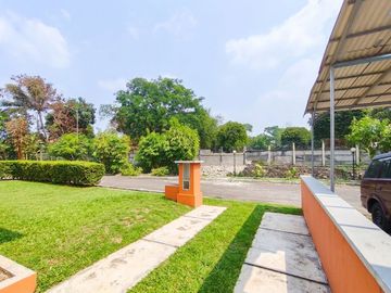 Rumah LT 211 SHM Hadap Selatan 15 Mnt ke Mal Ciputra Cibubur J-49397