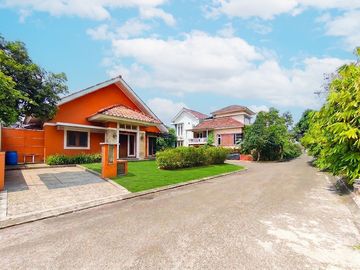 Rumah LT 211 SHM Hadap Selatan 15 Mnt ke Mal Ciputra Cibubur J-49397