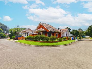 Rumah LT 211 SHM Hadap Selatan 15 Mnt ke Mal Ciputra Cibubur J-49397