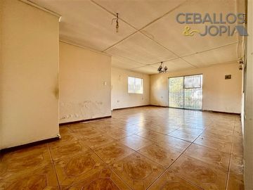 Casa en venta de 2 dorm. en Villa Alemana