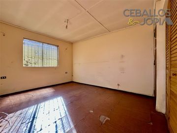 Casa en venta de 2 dorm. en Villa Alemana