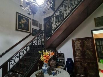 Di jual cepat rumah di Kertosono, Menteng. Hadap Barat. LT 990m2. Suasana  lingkungan yg tenang & sejuk