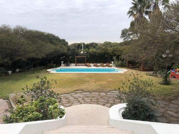 Casa en Venta, Country Las Delicias, seguridad, Zona Norte, Córdoba.
