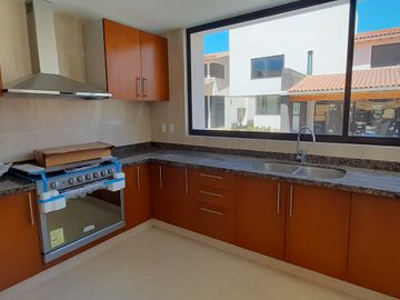 Casa en Venta en Queretaro Balvanero Nueva