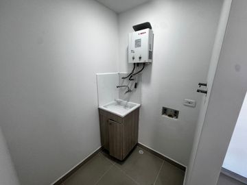 apartamento en arriendo en las lomitas. Cod A218093