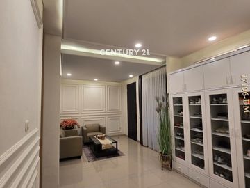 Dijual Rumah Full Furnished  Strategis Di Kawasan Elit Andara