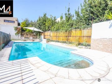 Casa en Venta en Condominio Los Montes
