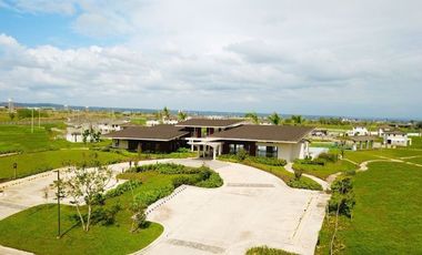 HILLCREST ESTATES HOUSE AND LOT FOR SALE