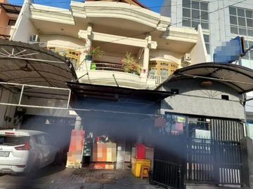 Rumah atau Tempat Usaha Strategis di Raya Rungkut Surabaya