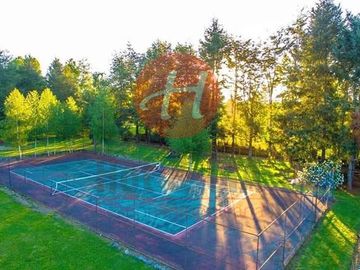 Parcela en venta 5 domos, piscina, tinaja Pucón