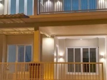 Rumah TAMAN MUTIARA PAKUWON CITY, Semi Furnish