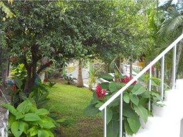 CASA EN VENTA CON VISTA AL LAGO 