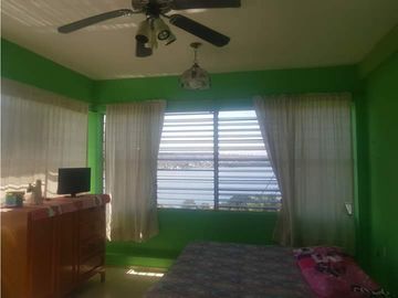 CASA EN VENTA CON VISTA AL LAGO 