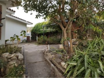 CASA EN VENTA / HERMOSA VISTA !!