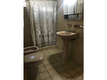 CASA EN VENTA / HERMOSA VISTA !!