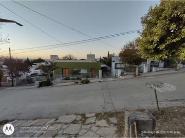 CASA EN VENTA / HERMOSA VISTA !!