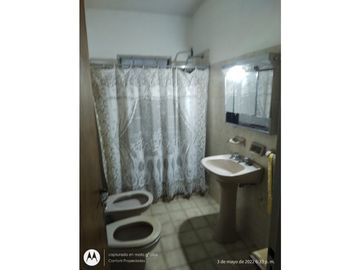 CASA EN VENTA / HERMOSA VISTA !!