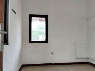 Rumah Asri Klasik Terawat Di Antapani Bandung Timur