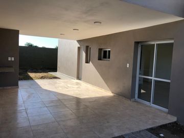 APTA A CREDITO APPTO   ESCRITURA INMEDIATA    CASAS A ESTRENAR CON TERMINACIONES DE YESO Y PISOS DE PRCELANATO FINANCIACION - RECIBIMOS VEHÍCULOS - PR