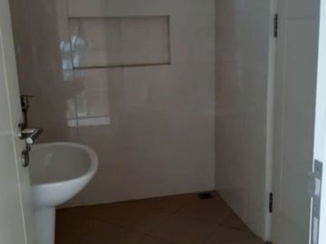Dijual Rumah Di Perumahan Royal Residence, Surabaya