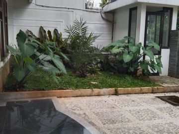 Rumah Cantik area Kramat pela Jakarta timur