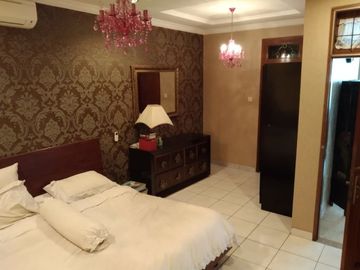 Rumah Cantik area Kramat pela Jakarta timur