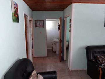 LATORRE PROP VENDE CASA DE 4 AMB EN B° LAS MARGARITAS