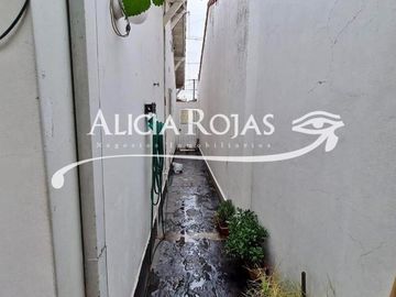 Lindo Chalet de 8.66x23 gge-Corrientes 3700-Malaver