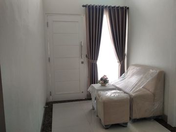 RUMAH CANTIK SIAP HUNI FURNISHED DLM CLUSTER DI PURWOMARTANI
