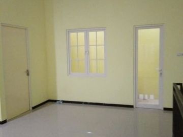Rumah Mulyosari Baru Hadap Utara Pln 2200w Row jalan 2 mobil