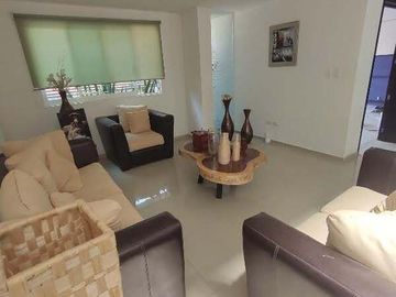 SE VENDE HERMOSA CASA
