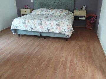 SE VENDE HERMOSA CASA
