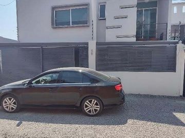 SE VENDE HERMOSA CASA