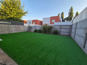Casa en venta de 3 dorm. en Huechuraba