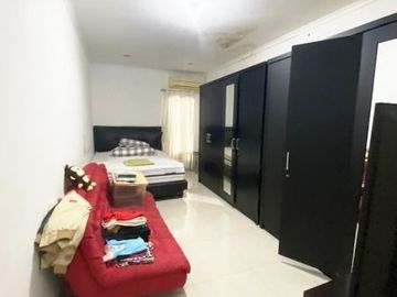 Disewakan Rumah di Cipinang Indah 1,ada swimming pool minimalis cozy
