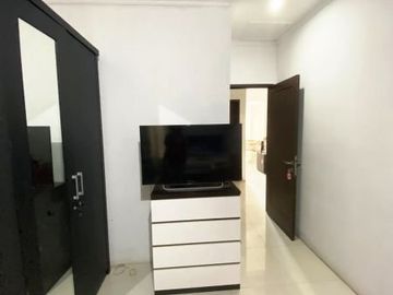 Disewakan Rumah di Cipinang Indah 1,ada swimming pool minimalis cozy