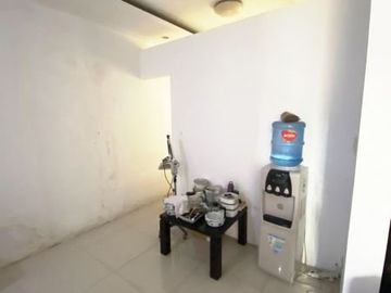 Disewakan Rumah di Cipinang Indah 1,ada swimming pool minimalis cozy