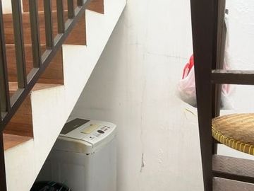 Disewakan Rumah di Cipinang Indah 1,ada swimming pool minimalis cozy