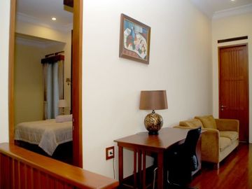 FULLY FURNISHED PLUS KOLAM RENANG Hunian Lux Asri Dekat Dago Heritage Golf Course