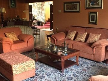 CASA EN VENTA - URB.  AURORA /MIRAFLORES