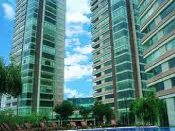 EXCELENTE DEPARTAMENTO EN BOSQUES DE LAS LOMAS