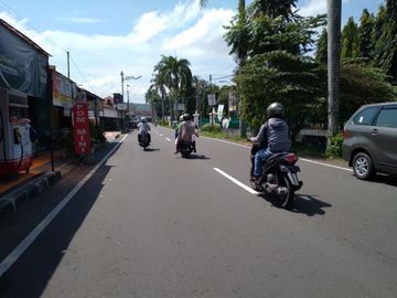 Rumah Klasik Jawa Depan Candi Prambanan Sangat Cantik!!!