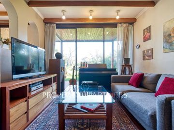 Casa con gran terreno en La Reina