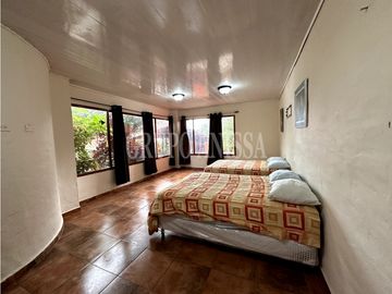 Oportunidad! Se Vende o Alquila Hermosa Casa en Altos del Maria