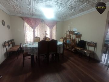 Casa de venta en Parque Miraflores – código:20099