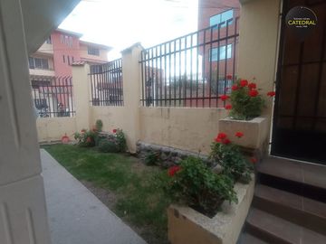 Casa de venta en Parque Miraflores – código:20099
