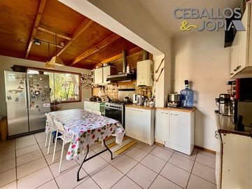 Casa en venta de 4 dorm. en Villa Alemana