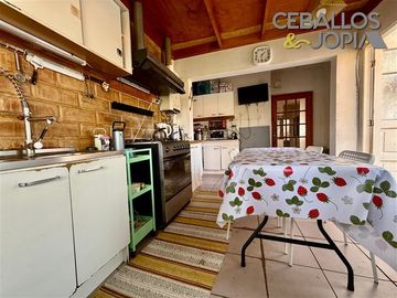 Casa en venta de 4 dorm. en Villa Alemana