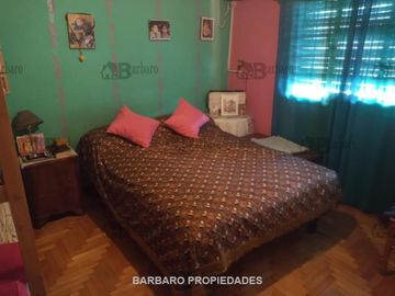 BARBARO VENDE CASA EN VILLA MAIPU